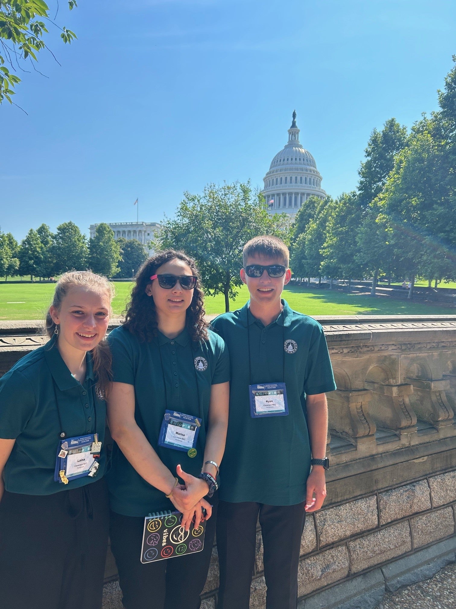 Claverack YT Students in front of Capitol